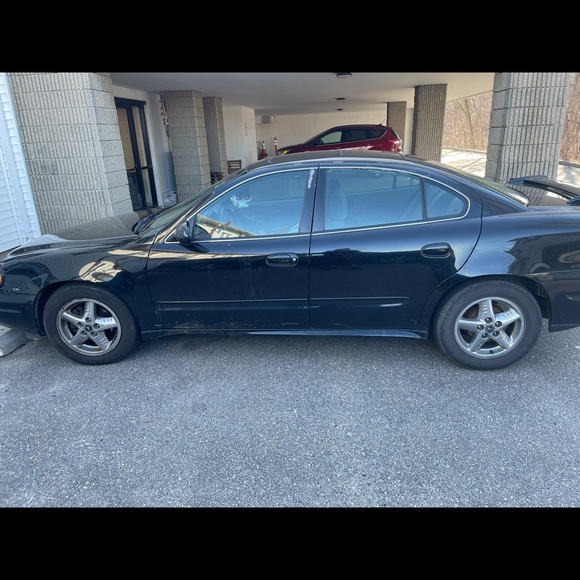 2004 Pontiac grand am - Picture 2 of 5